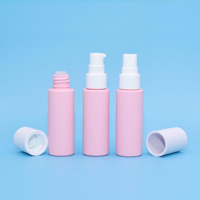 Cosmetic packaging with recycled plastic